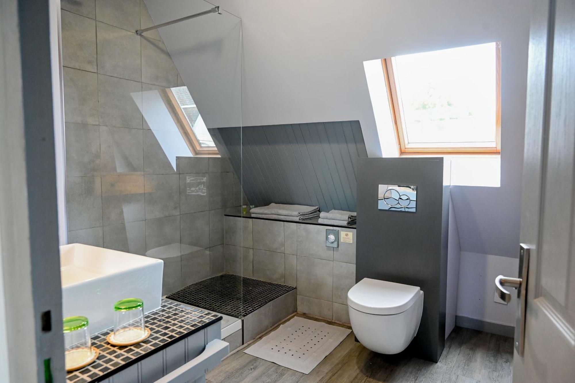 La Fontaine Dort Bed and Breakfast Tessy-sur-Vire Εξωτερικό φωτογραφία